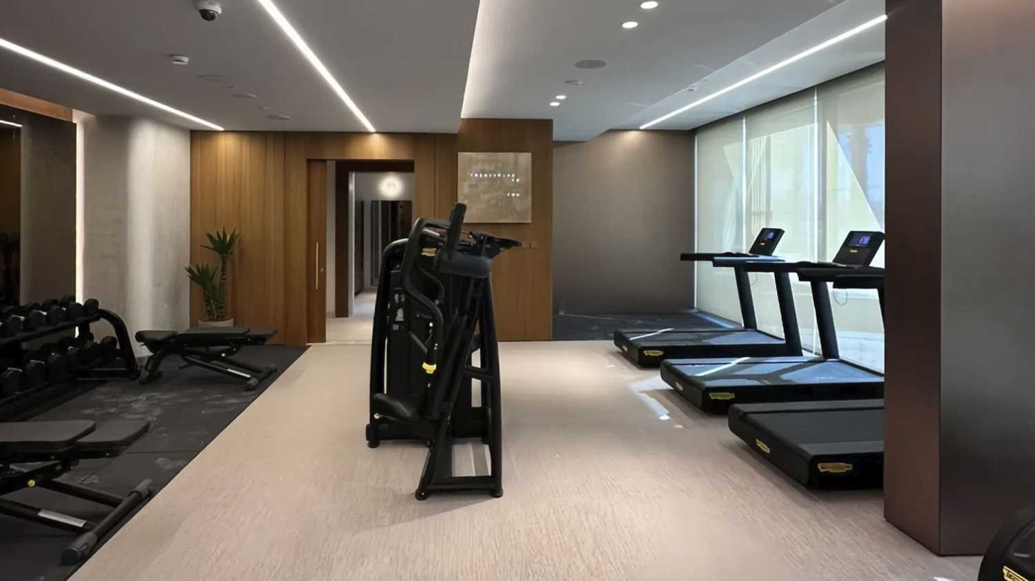 Ellington House III-1-8